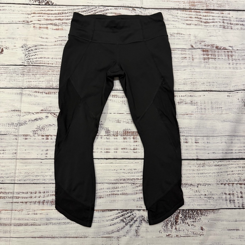 Black Athleta Capri Leggings size extra small